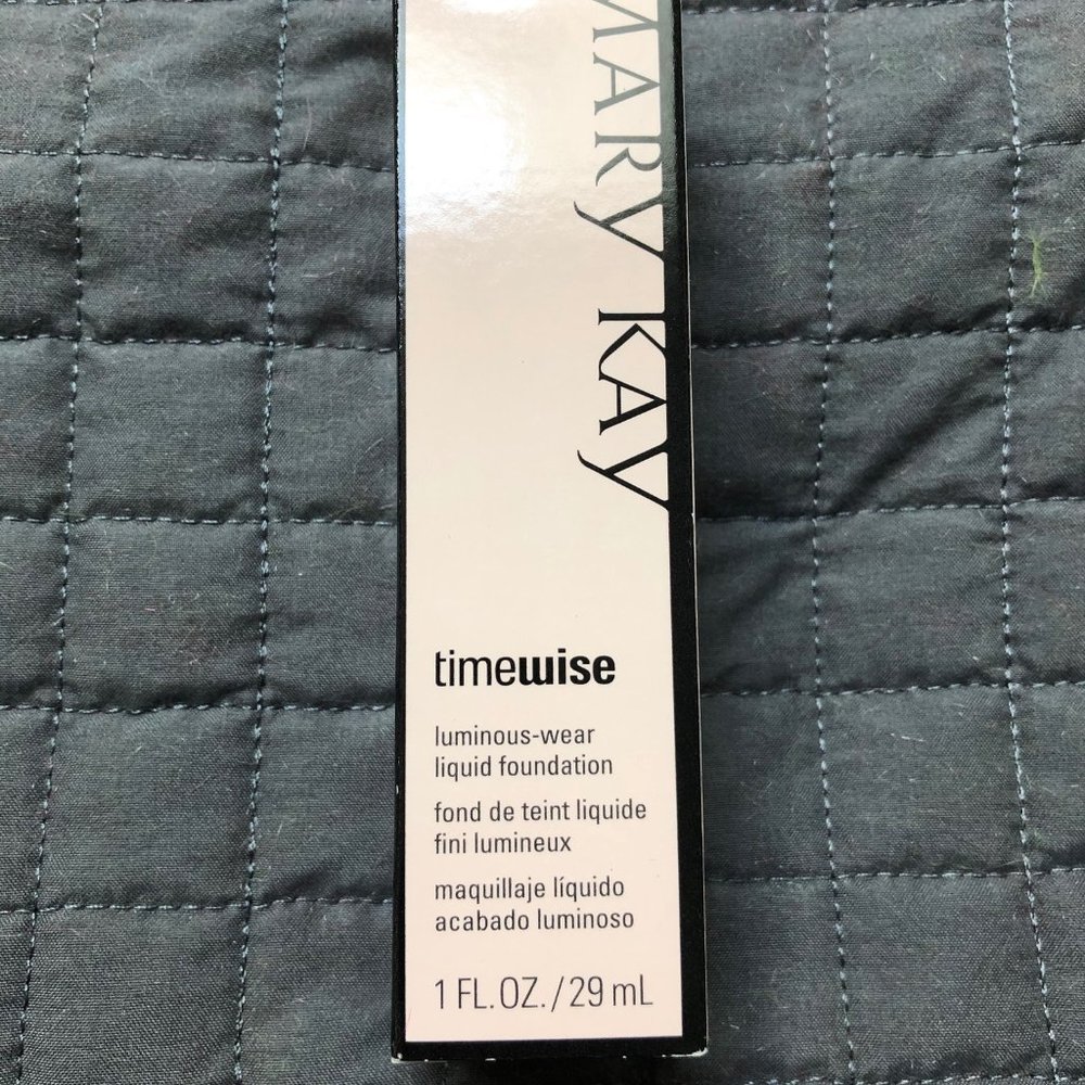 Mary Kay Luminous Wear Liquid Foundation Beige 6